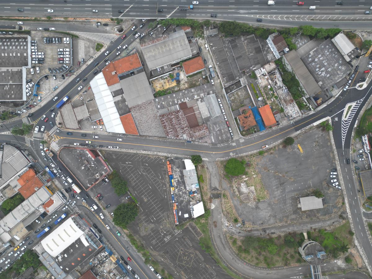 Prefeitura entrega acesso da rua José Sarraceni e facilita tráfego de motoristas para a Via Dutra