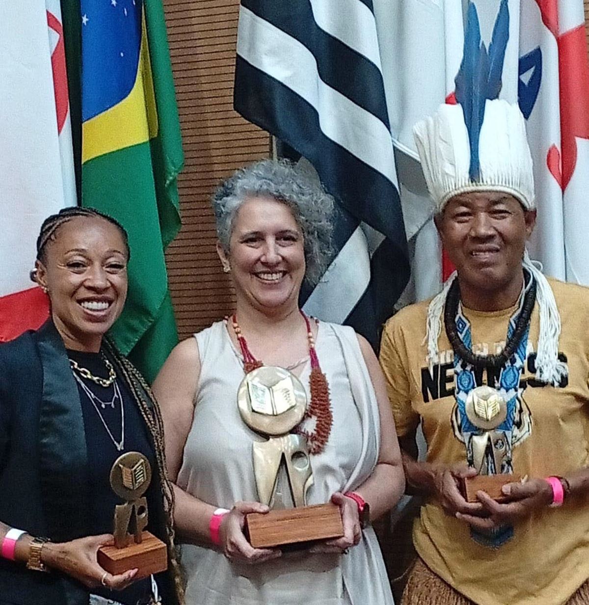Liderança indígena de Guarulhos recebe prêmio humanitário da OAB-SP