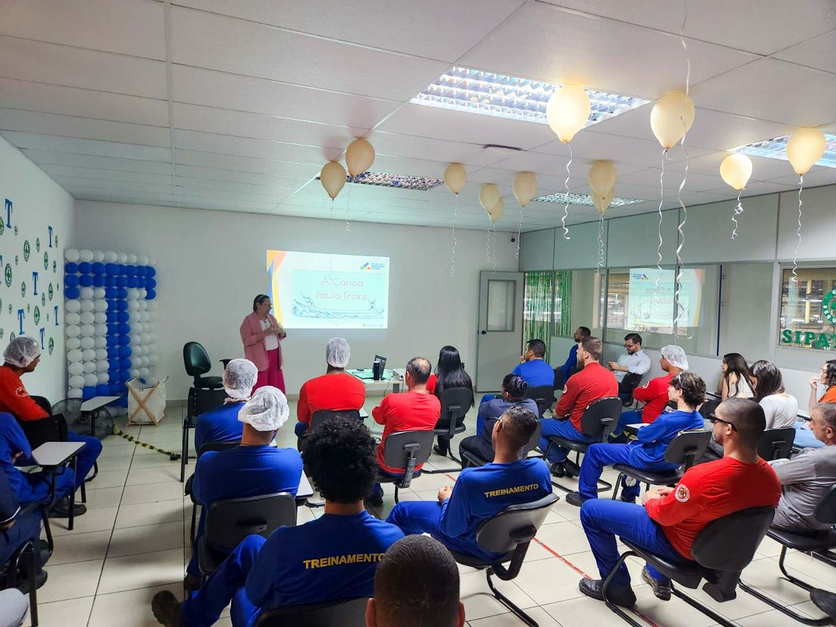 Prefeitura promove palestra sobre segurança no trânsito em empresa na região dos Pimentas
