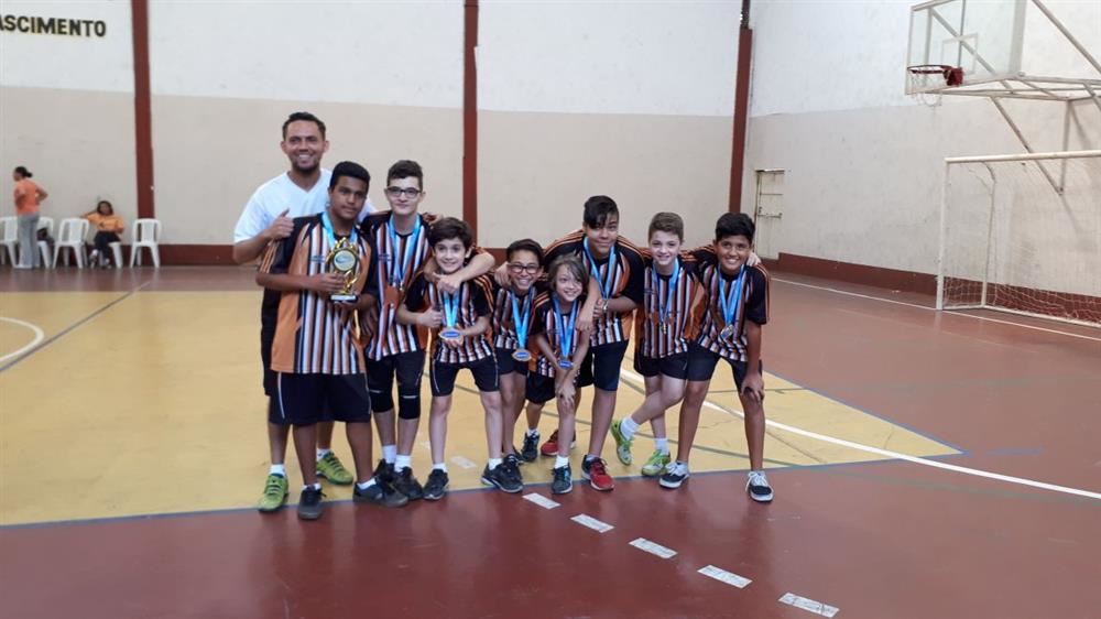 Gardhon é campeão no vôlei mirim masculino da Olimpíada Colegial