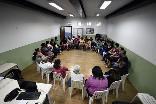 Casas da Mulher Guarulhense promovem rodas de conversa sobre educação para uma sociedade mais justa