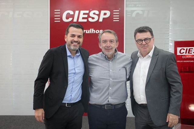 SDET acompanha transição no CIESP Guarulhos e reforça parceria para fortalecer a indústria
