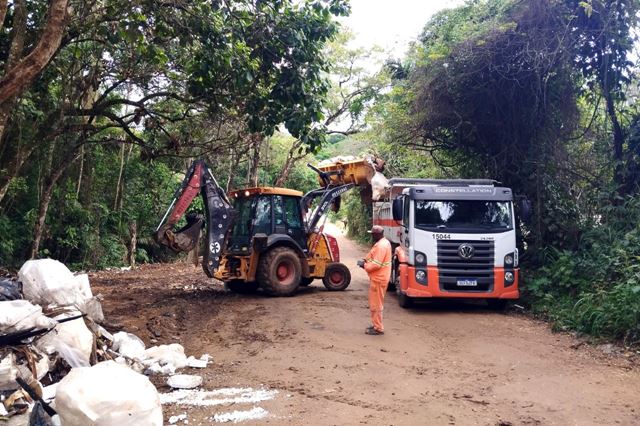 Prefeitura promove ações de zeladoria no Ponte Alta e Água Azul