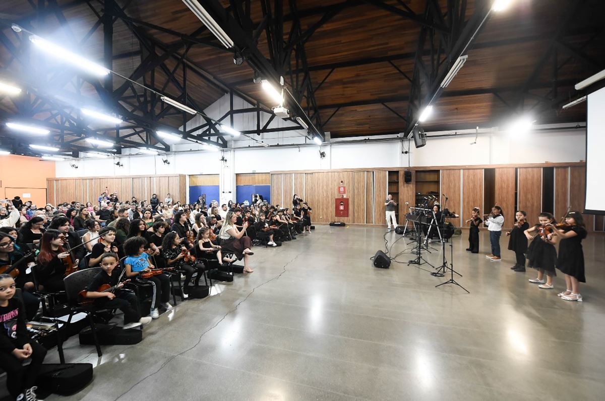 Recital encerra ano letivo dos alunos do curso de violino do Conservatório Municipal