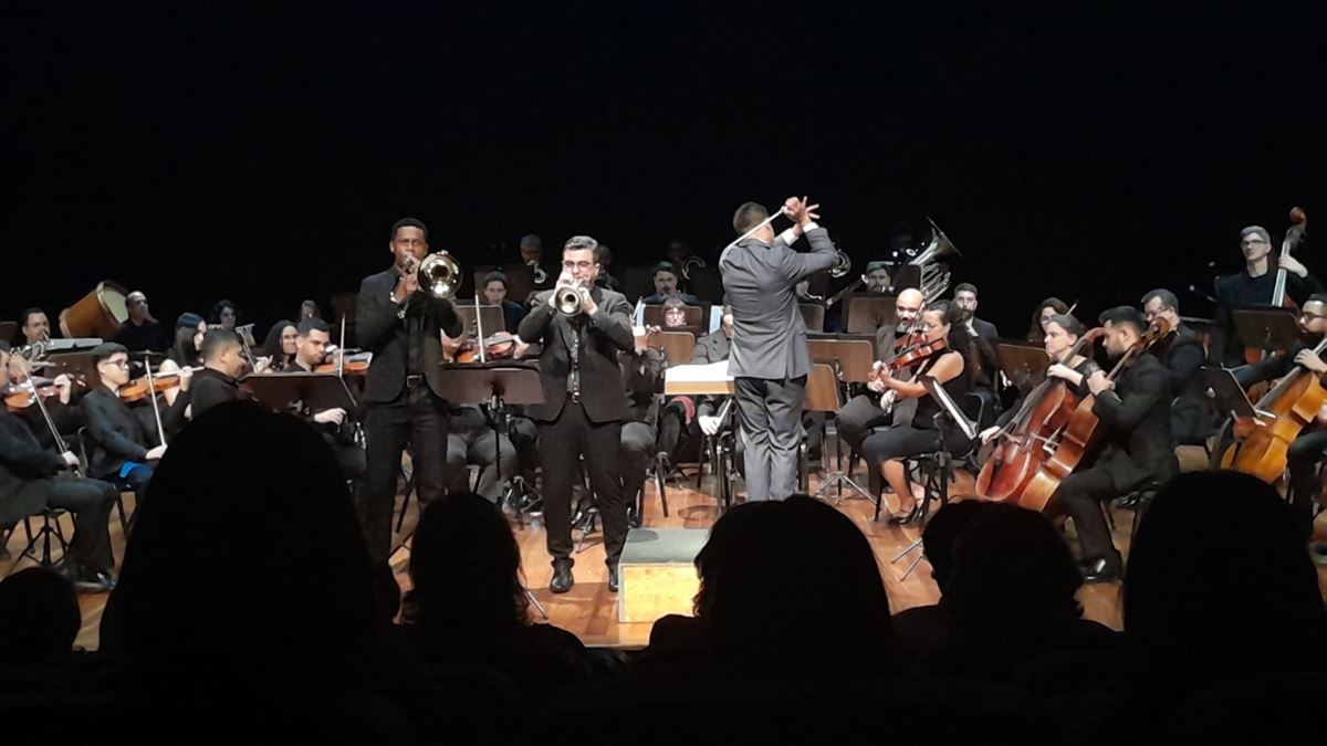 Orquestra Gru Sinfônica exalta produção musical nordestina em homenagem a Mestre Duda