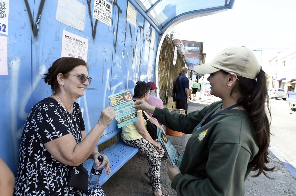 Prefeitura combate a dengue em 47 localidades e atinge mais de 8.000 pessoas com campanha educativa