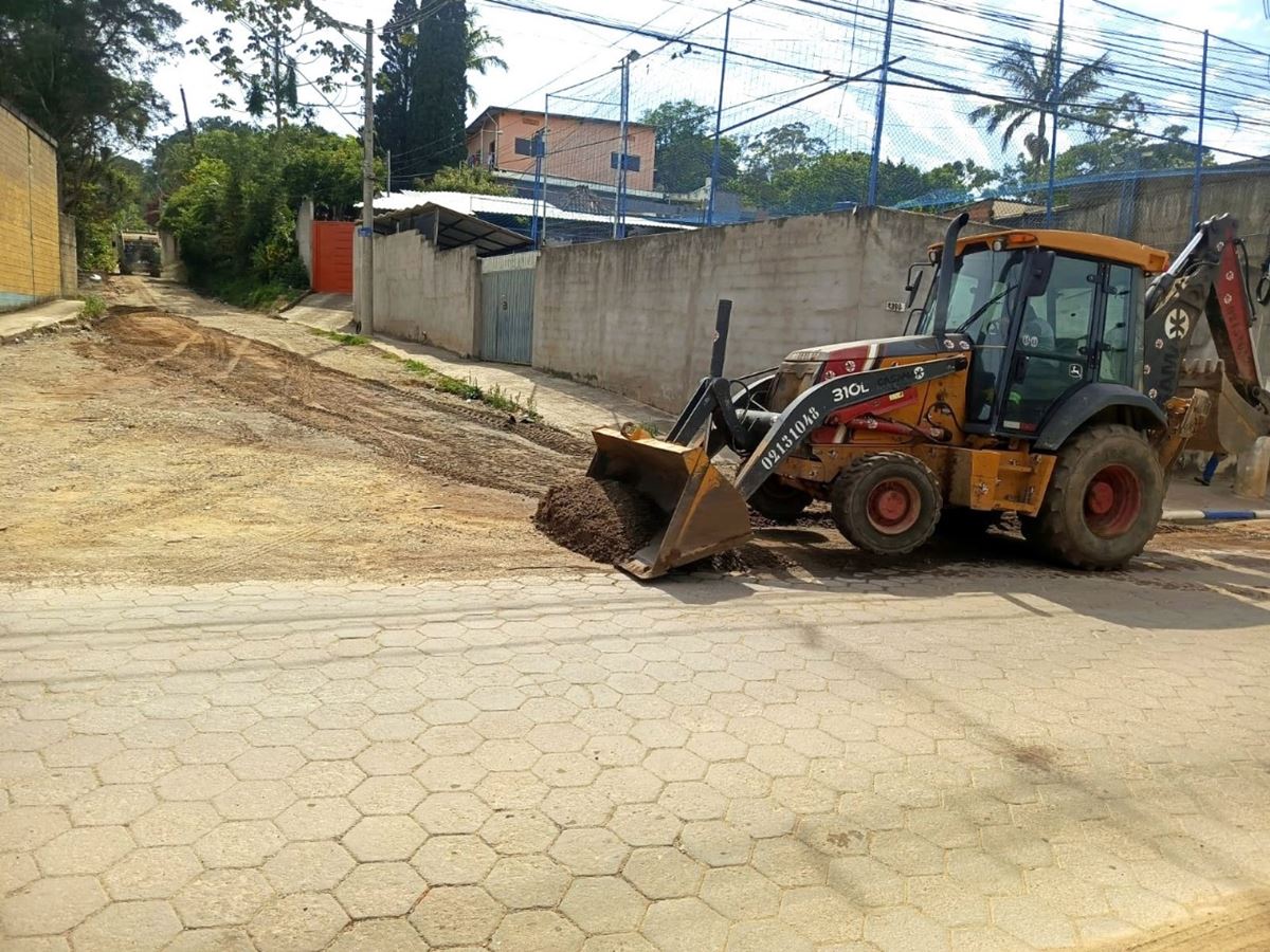 Prefeitura promove ações de zeladoria no Água Azul e no Bonsucesso