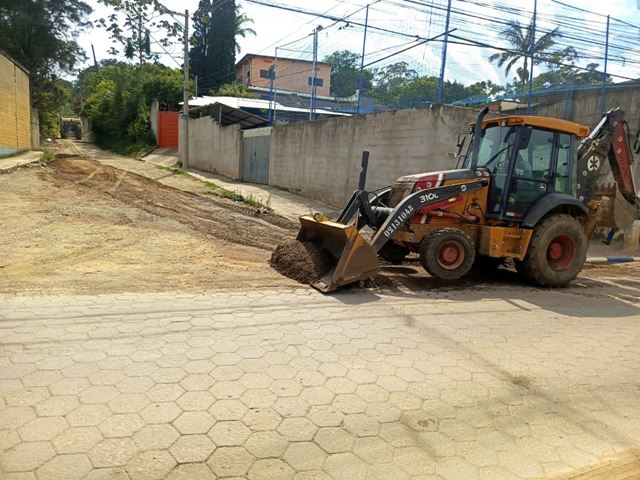 Prefeitura promove ações de zeladoria no Água Azul e no Bonsucesso