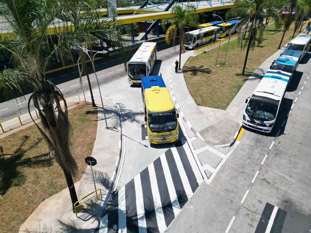 Prefeitura entrega novo acesso do Terminal Pimentas e melhora serviço à população