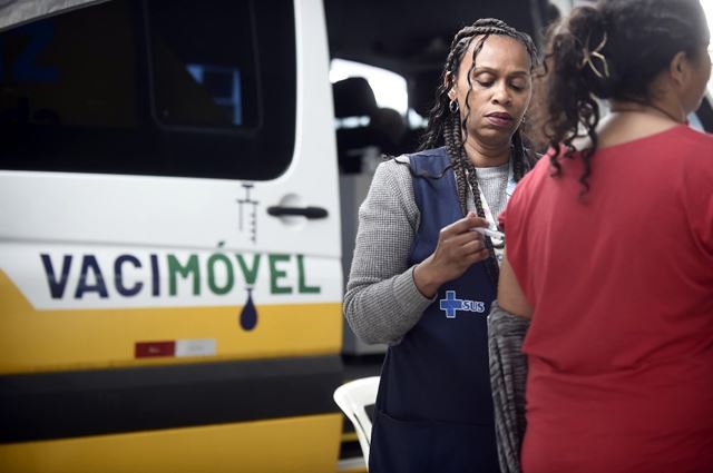 Vacimóvel da Prefeitura leva imunização aos moradores do Centro na próxima semana