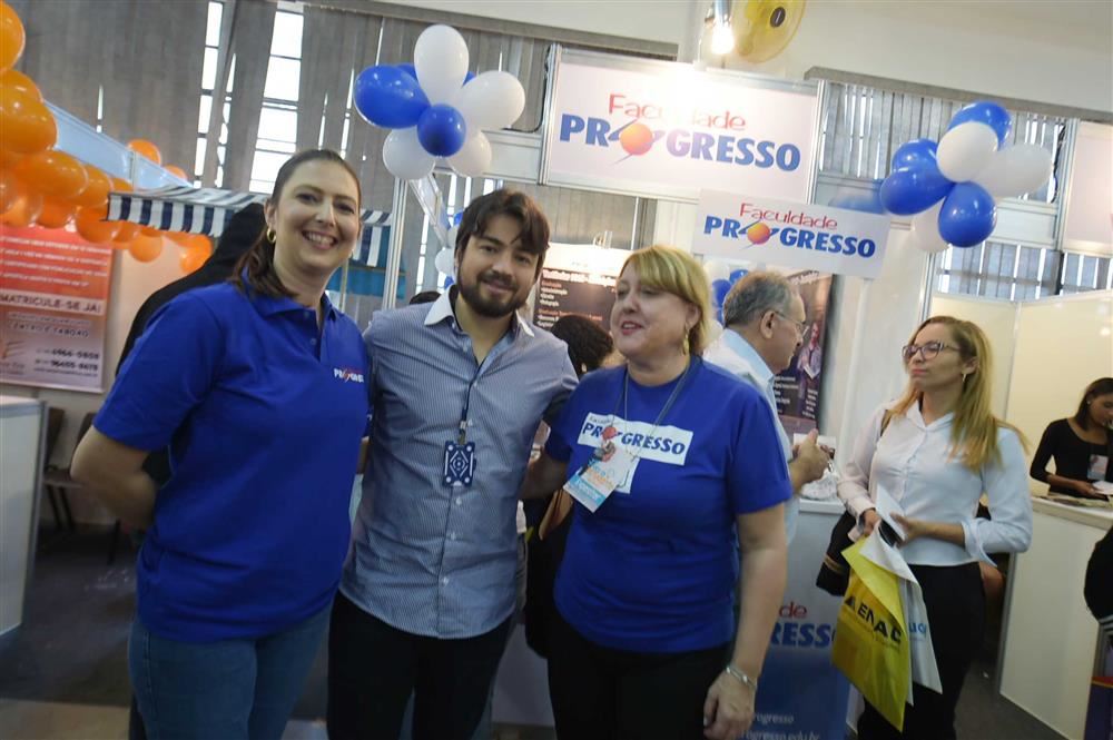 Feira do Estudante recebe 20 mil pessoas no Adamastor