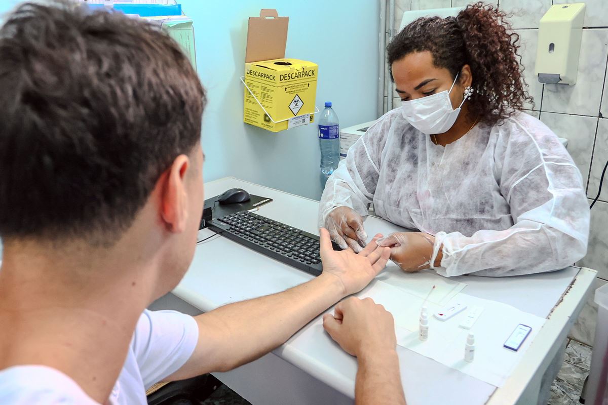 Quatro UBSs abrem neste sábado para consultas, exames e vacinação