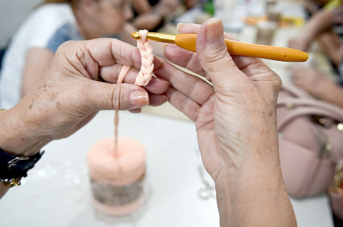 Prefeitura recebe inscrições de mulheres para diversas oficinas gratuitas profissionalizantes