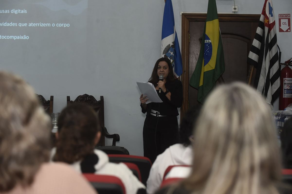 Palestra sobre saúde mental convida servidores a desacelerar os pensamentos