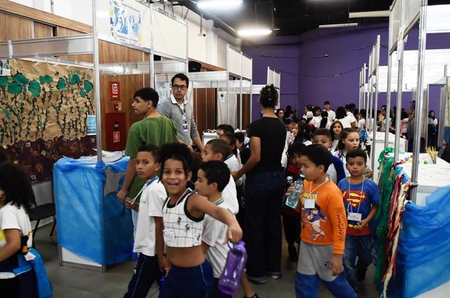 ExpoCriatividade leva 650 crianças à Semana do Conhecimento
