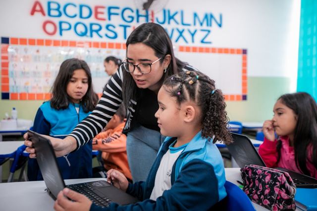 Escolas da Prefeitura exploram plataforma para aprendizado de matemática
