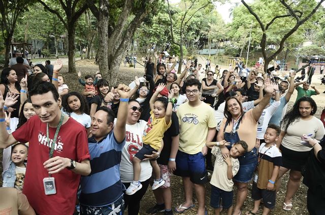 Mais de 100 crianças atípicas participam de piquenique do Dia das Crianças Inclusivo no Zoo de Guarulhos