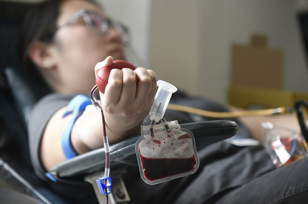 Prefeitura realiza campanha de doação de sangue em apoio ao Outubro Rosa