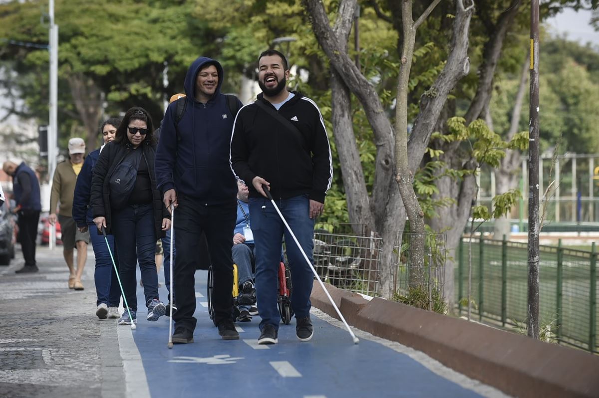 Guarulhos celebra Dia Mundial da Bengala Branca com roda de conversa sobre acessibilidade