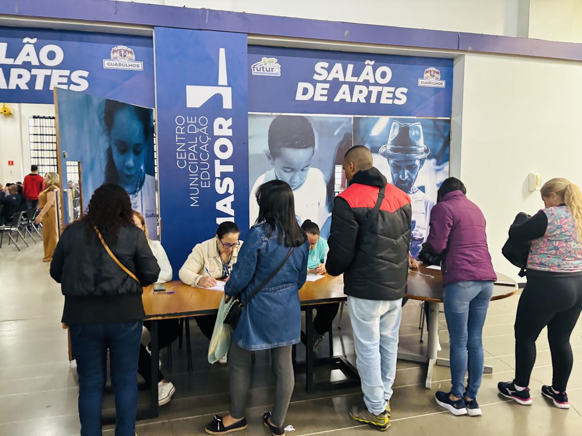 Prefeitura promove mutirões com mais de 1,7 mil vagas de emprego e estágio