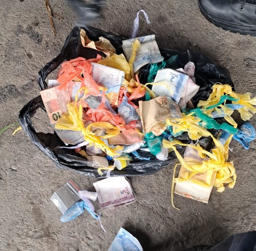 GCM prende quatro criminosos e apreende mais de 3 kg de drogas e armas em Guarulhos