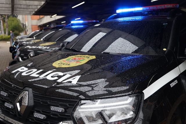 Operação da Polícia de SP prende ‘arrastadores’ que extorquiam passageiros no Aeroporto de Guarulhos
