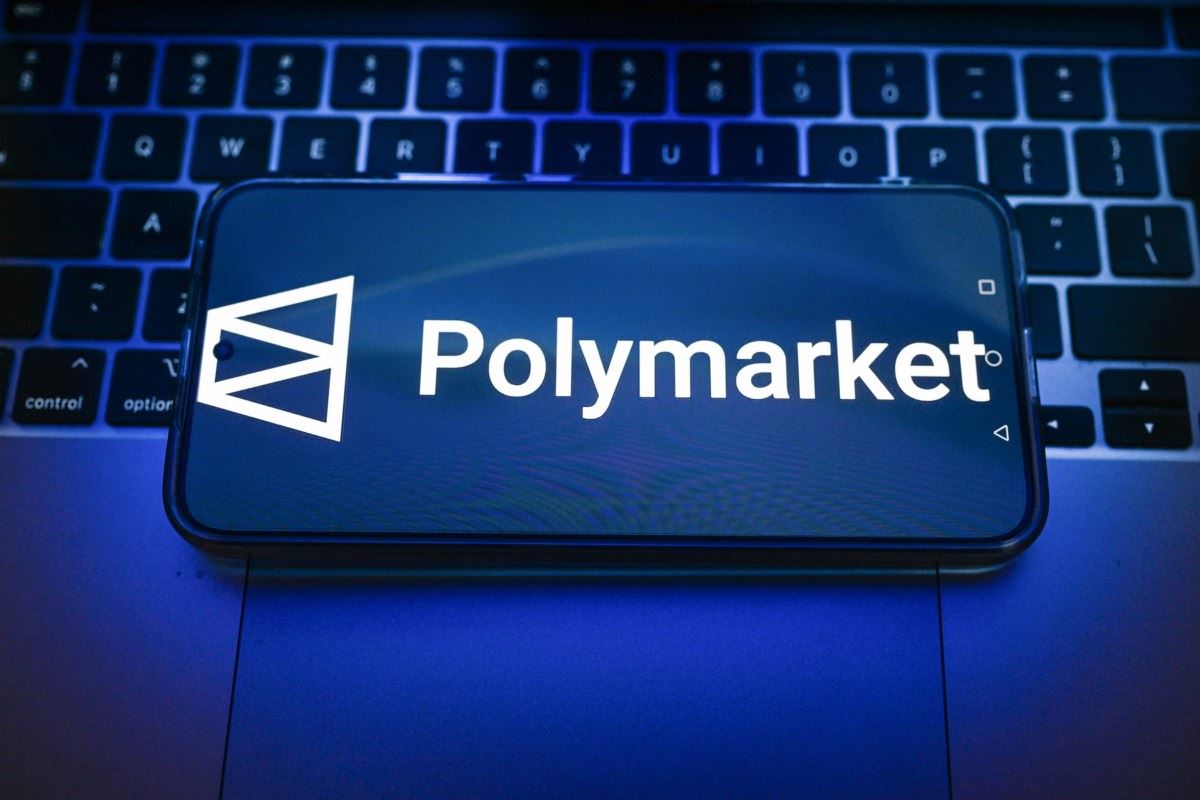 A Polymarket teria pago a criadores de conteúdo para publicarem vídeos enganosos sobre apostas falsas