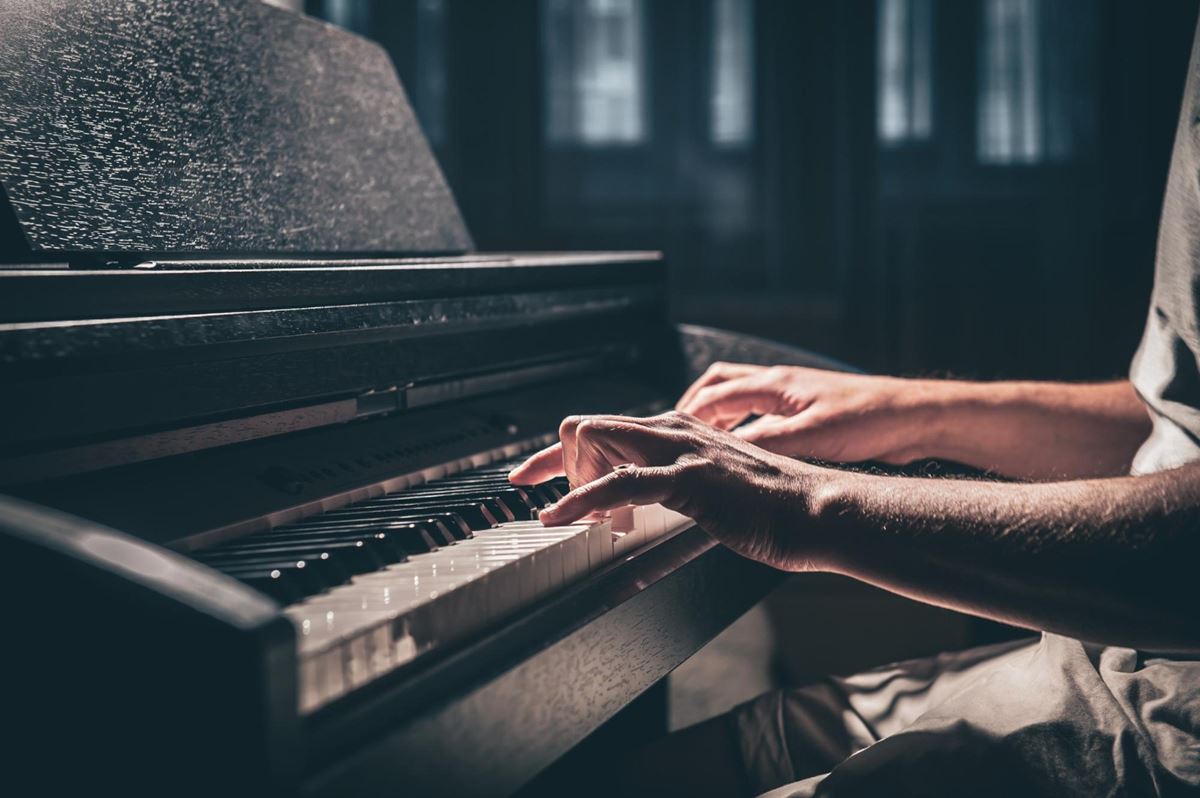 Piano Popular e Projeto Ébano e Marfim se unem em apresentação gratuita na Biblioteca Monteiro Lobato