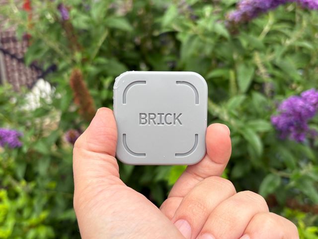 Se você quiser reduzir o tempo que passa na frente da tela, basta comprar um Brick