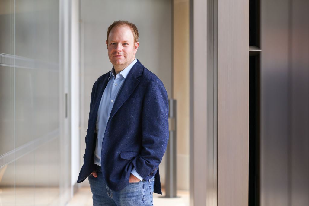 Parker Conrad sabe quais funcionários justificam o investimento em IA e afirma que a Rippling pode ajudar você também