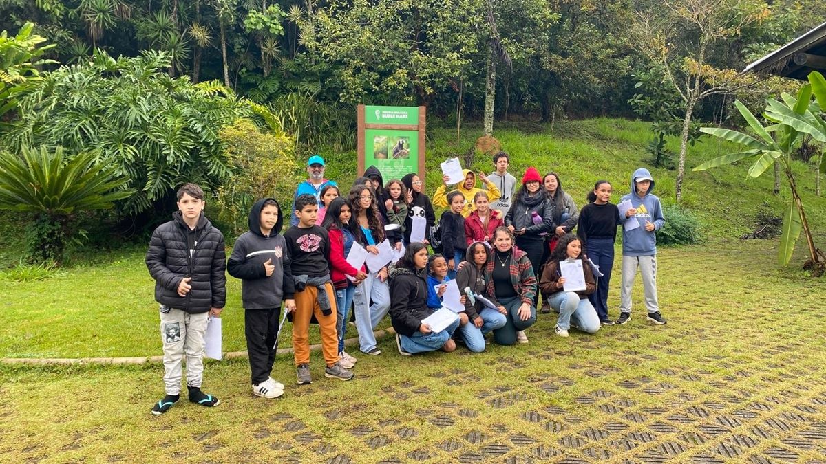 Alunos de escola estadual visitam Horto Florestal de Guarulhos para aprender sobre plantas e solo