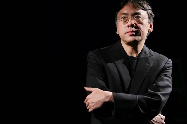 Britânico Kazuo Ishiguro ganha prêmio Nobel de Literatura