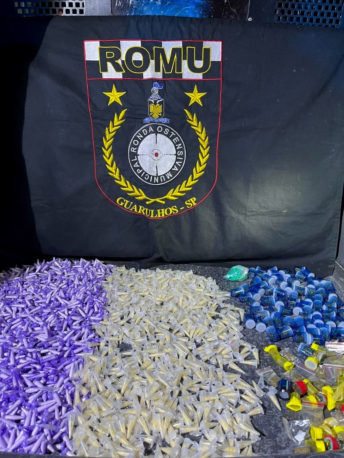 GCM de Guarulhos captura foragido por tráfico e apreende 7,2 kg de drogas em ações distintas