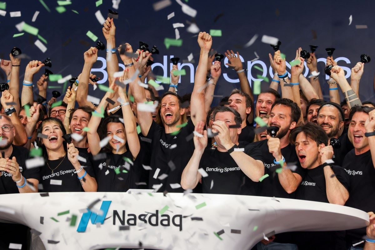 Após uma oferta pública inicial (IPO) de US$ 18 bilhões, o fundador da Bending Spoons afirma que o sucesso vem da minimização da sorte