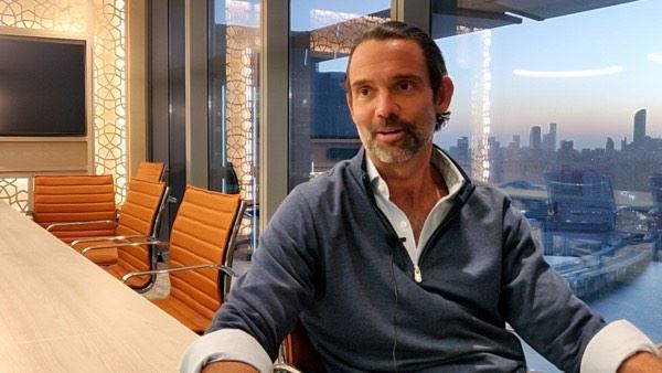 Jack Selby, da Thiel Capital, adquire participações em startups em alta, como a Etched, por meio de contatos no Arizona
