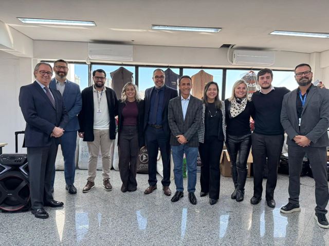 Campanha do Agasalho recebe doação de servidores públicos