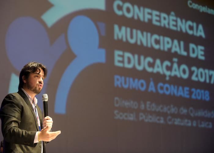 Conferência Municipal de Educação debate construção do Plano Nacional