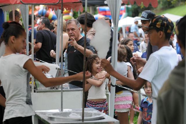 Prefeitura promove Festas Solidárias do Dia das Crianças