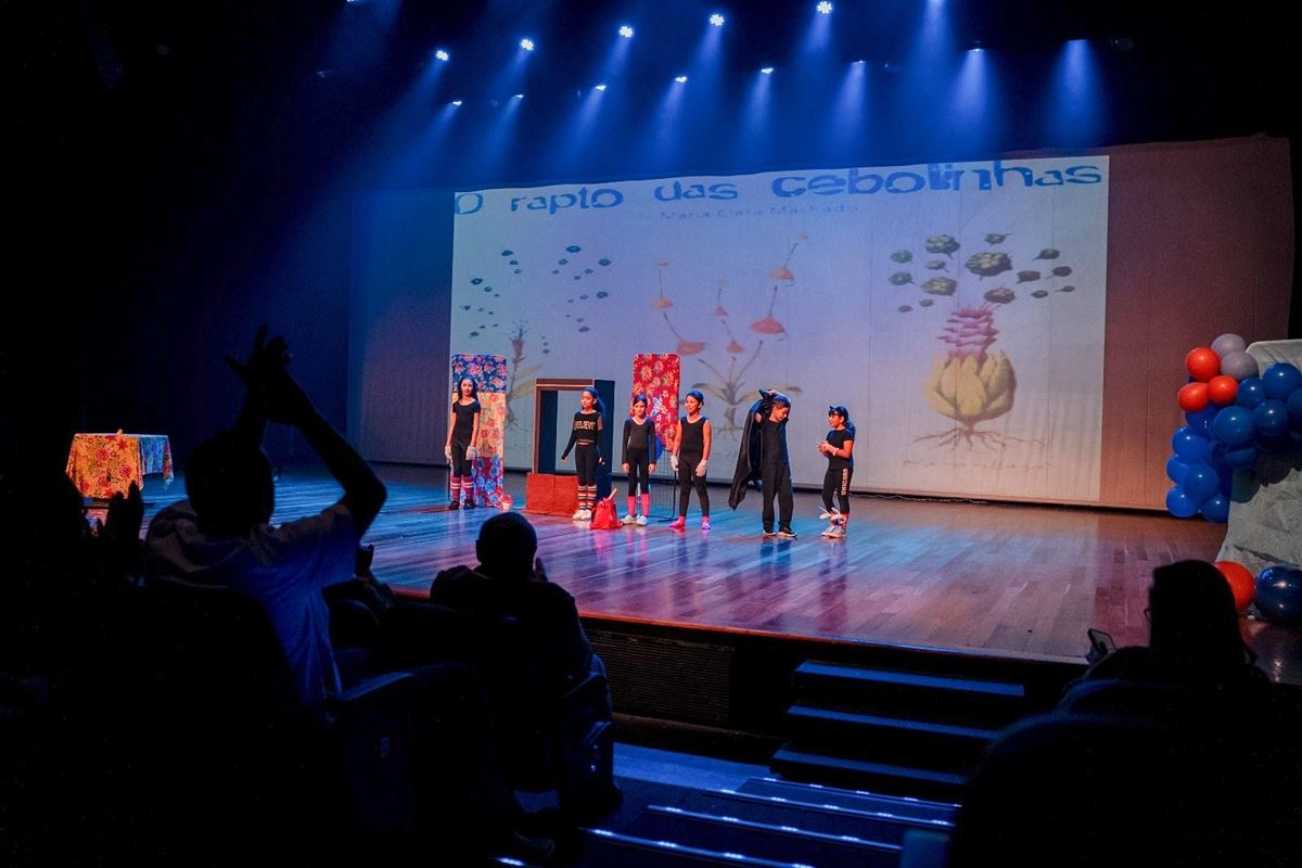 Mostra de Teatro no CME Adamastor reúne apresentação de clássicos da literatura nacional e estrangeira
