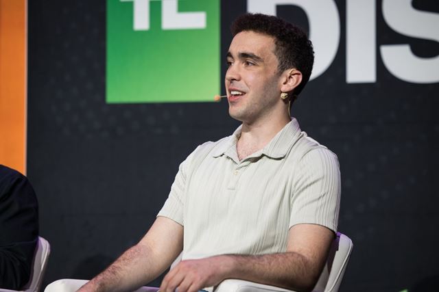 Processo: O aplicativo universitário Fizz acusa a VC de compartilhar informações confidenciais de startup com a rival Sidechat