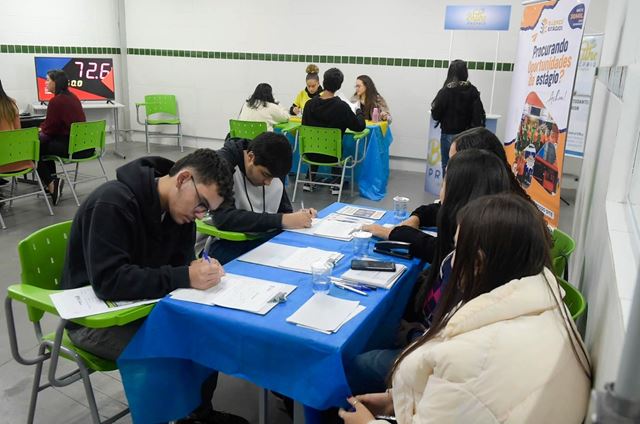 Prefeitura promove mutirão de estágios remunerados e Jovem Aprendiz com mais de 1.000 vagas na próxima semana