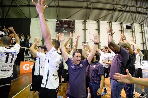 Corinthians-Guarulhos vence Taça Ouro e garante vaga na Superliga de Vôlei