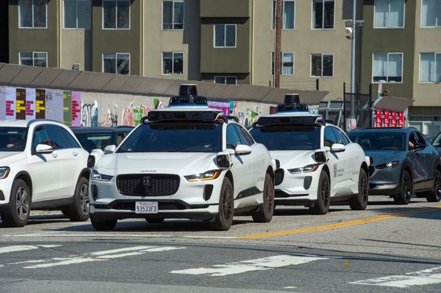 Prefeito de São Francisco pressiona por regras mais rígidas após o fiasco de trânsito da Waymo