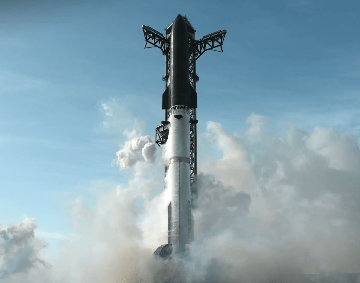 SpaceX cancela repentinamente segundo lançamento da Starship V3 após ignição
