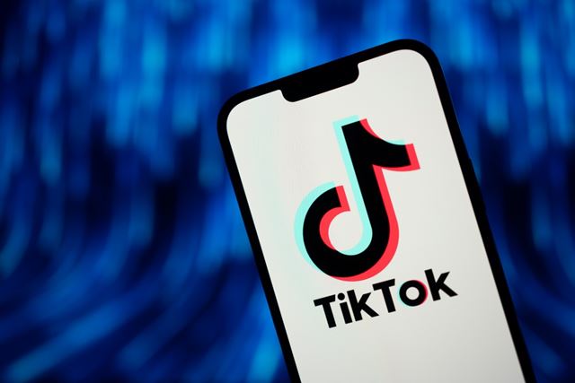 Funcionários federais podem baixar o TikTok em seus telefones de trabalho novamente