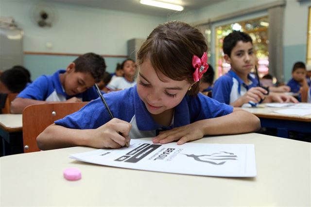 Prova Brasil avalia mais de 10 mil alunos da Rede Municipal