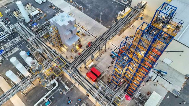 Contariando desaceleração de veículos elétricos, Sila capta 300 milhões de dólares para expandir fábrica de materiais para baterias