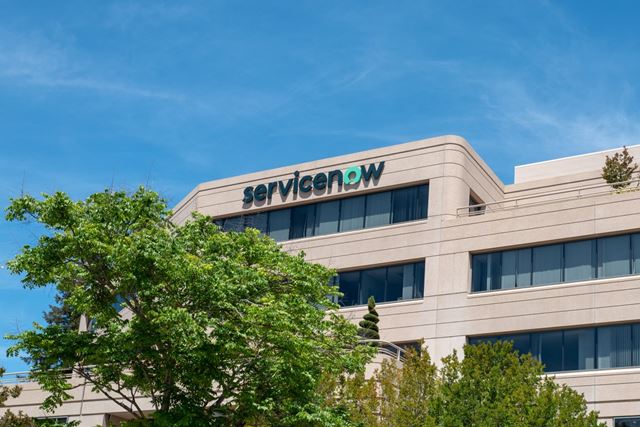 ServiceNow aposta 40 milhões de dólares em especialista indiano em software bancário para expandir sua investida em serviços financeiros
