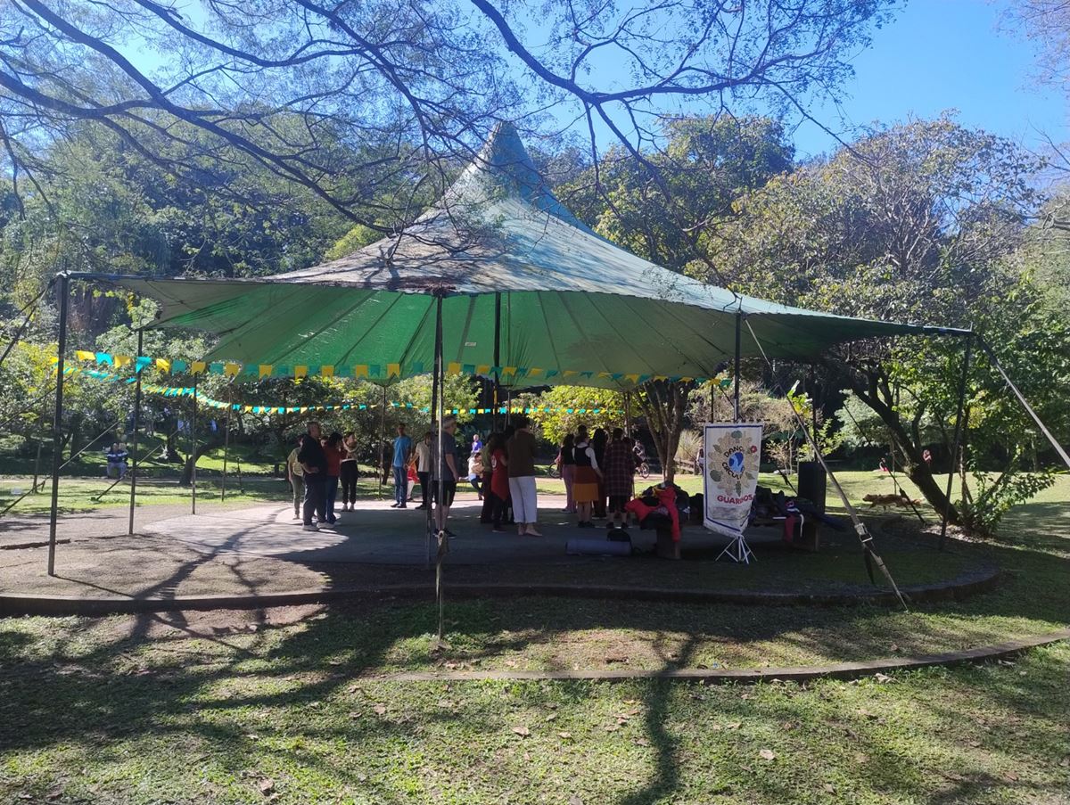 Bosque Maia recebe Oficina de Dança Circular na manhã do próximo domingo