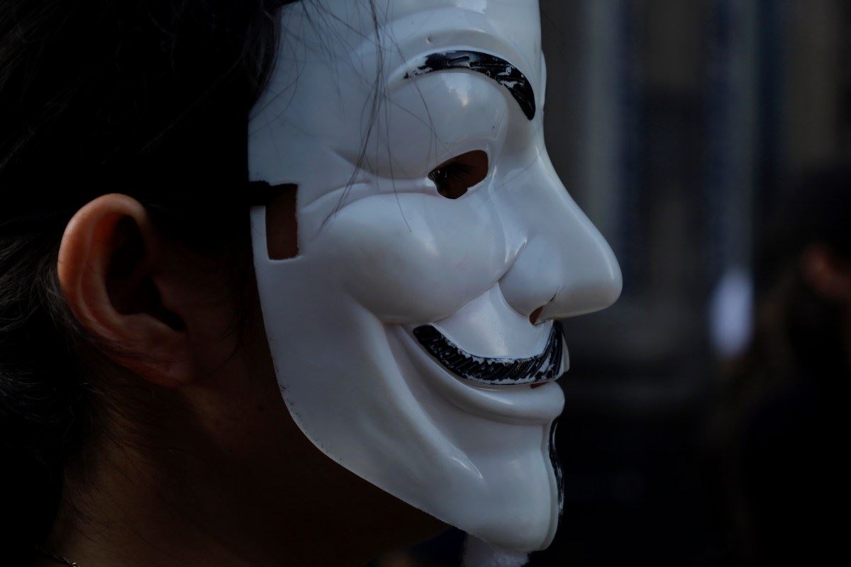O hacker que humilhou criadores de spyware e nunca foi pego